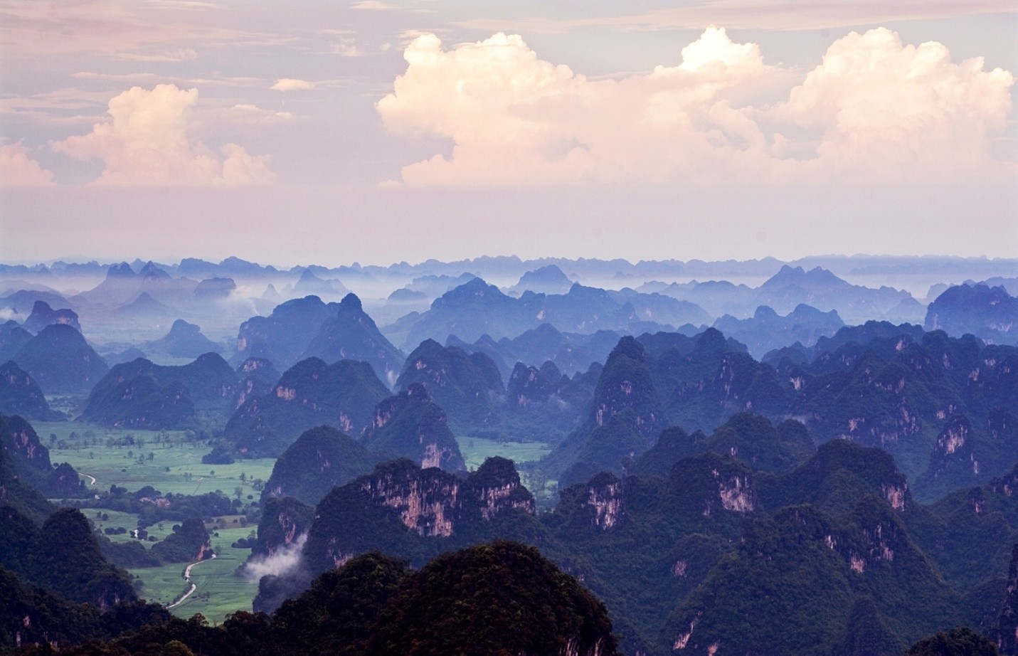 花山岩画 (1).jpg